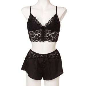 Cinema Etoile Lace Bralette with short set